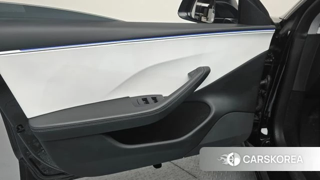 Tesla Model 3 id 4749250 из Кореи 16