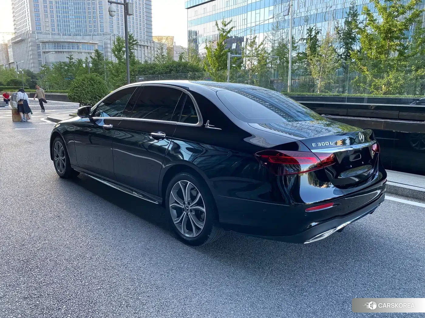 Mercedes-Benz E-Class id 4589254 из Китая 16