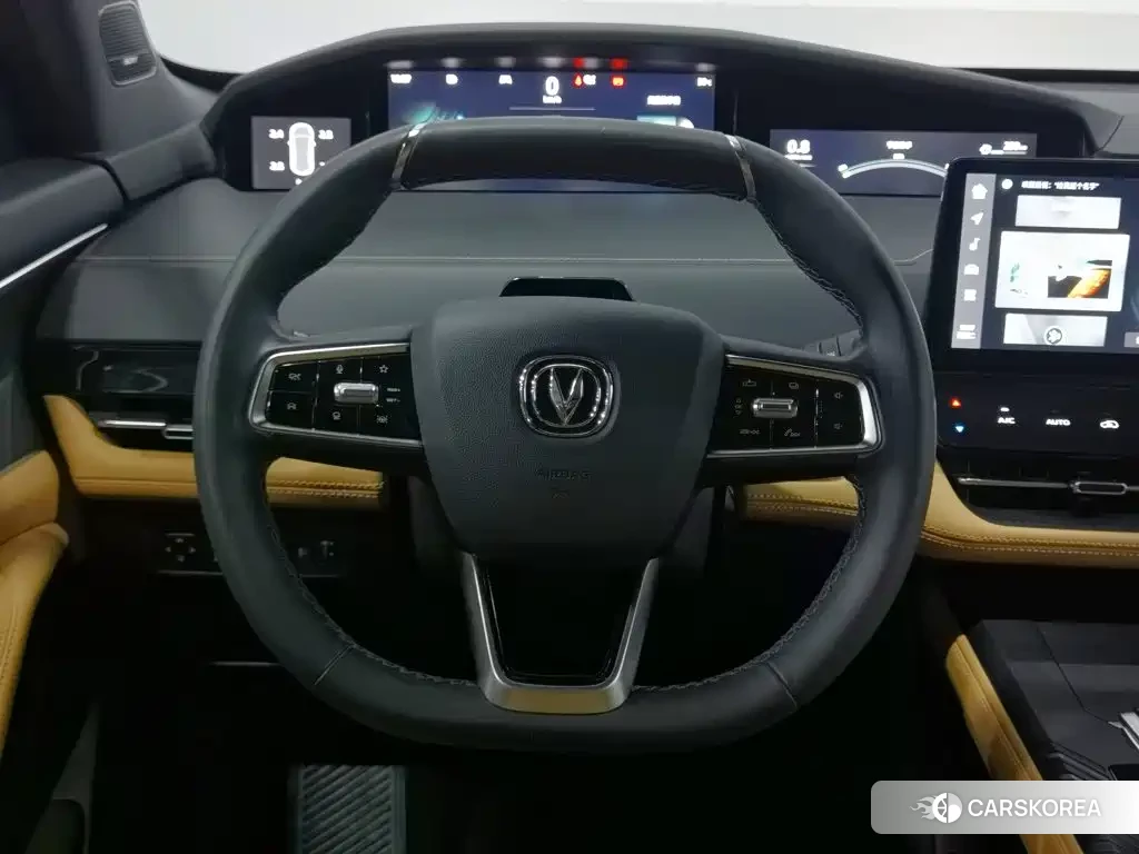 Chang'an Changan UNI-K id 4553917 из Китая 16