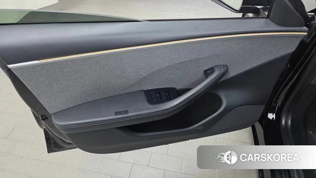 Tesla Model 3 id 4834514 из Кореи 16