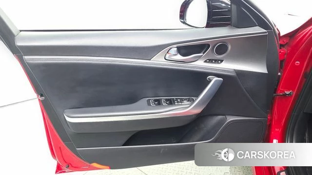 Kia Stinger id 4647701 из Кореи 16