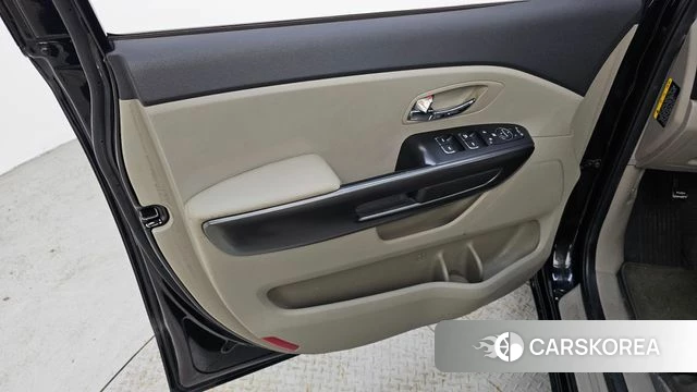 Kia The New Carnival id 4317535 из Кореи 16