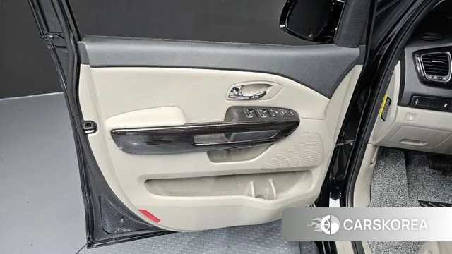 Kia The New Carnival id 4620191 из Кореи 16