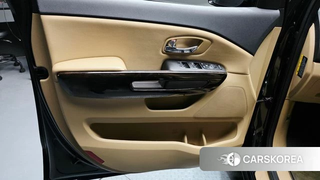Kia The New Carnival id 4424672 из Кореи 16