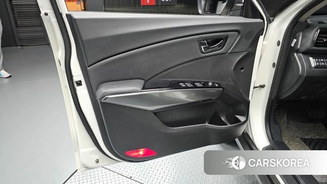 Ssangyong Tivoli Air id 4429256 из Кореи 16