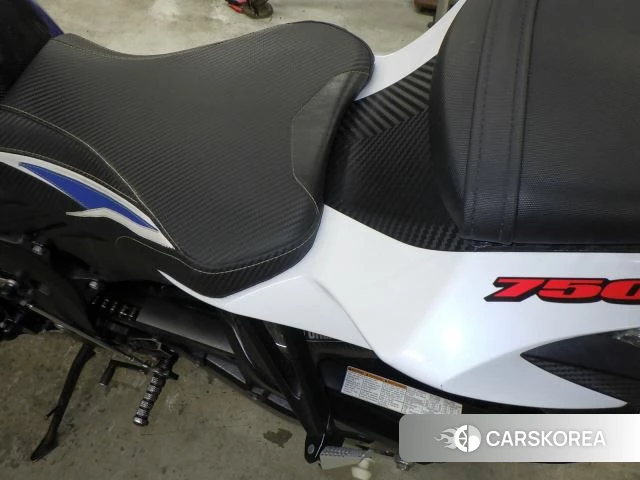 Проданный Suzuki GSX-R750 id 4000136 из Японии, фото 16