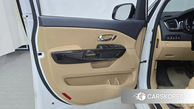 Kia The New Carnival id 4397592 из Кореи 16