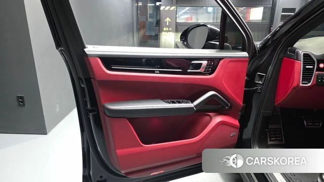Porsche Cayenne (PO536) id 4490193 из Кореи 16