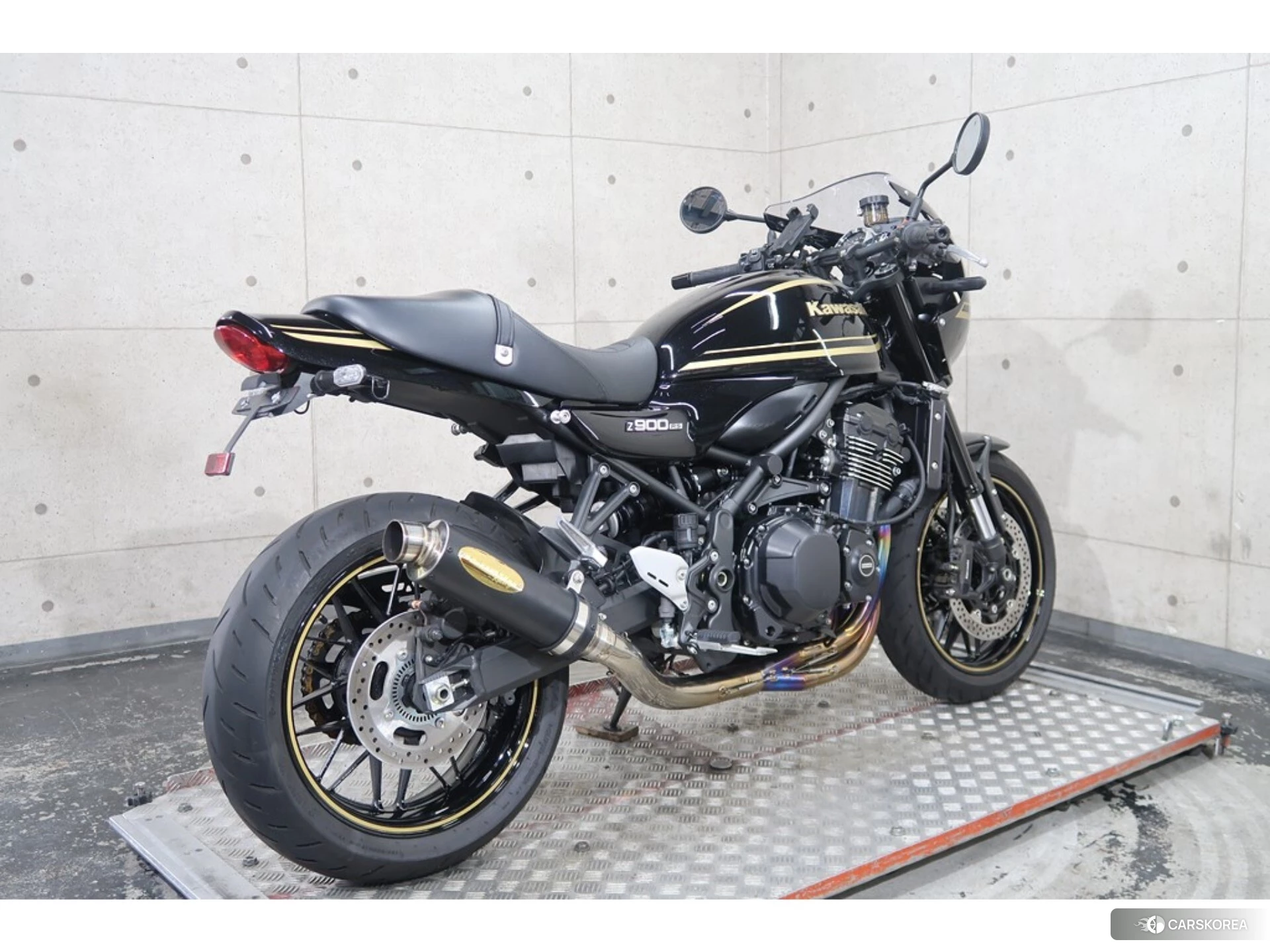 Kawasaki Z900RS CAFE id 3950321 из Японии 16