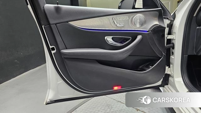 Mercedes-Benz E-Class W213 id 4741900 из Кореи 16