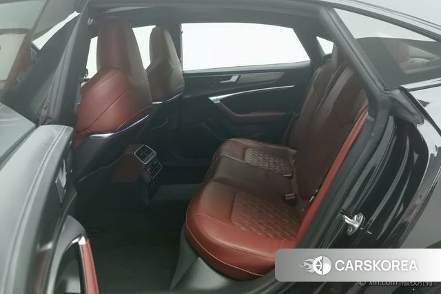 Audi A7L id 4272722 из Китая 16