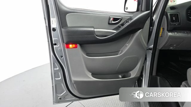 Hyundai The New Grand Starex id 4496188 из Кореи 16