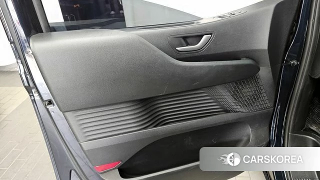 Hyundai Staria id 4308247 из Кореи 16