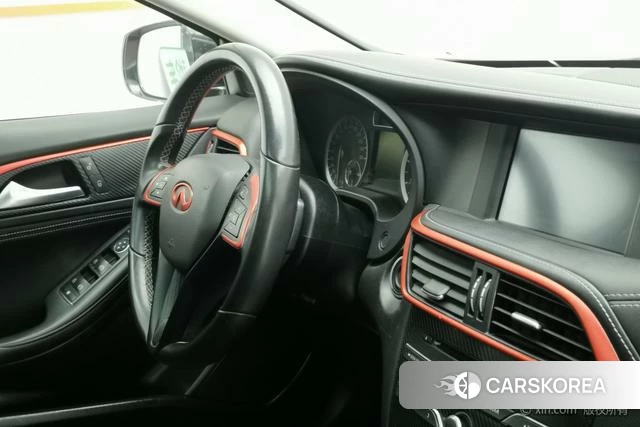 Infiniti QX30 id 4211375 из Китая 15