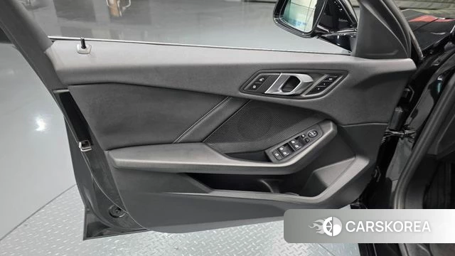 BMW 1 Series (F40) id 4203116 из Кореи 16