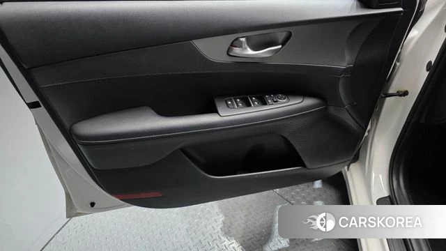 Kia Come New K3 id 4325966 из Кореи 16