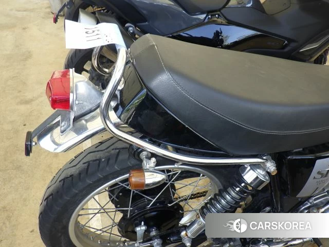 Yamaha SR400 id 4183220 из Японии 16