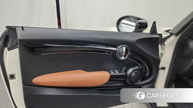 Mini Cooper S Convertible id 4636972 из Кореи 16