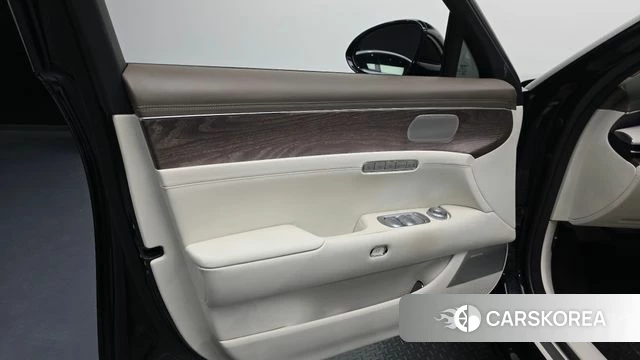 Genesis G90 (RS4) id 4281316 из Кореи 16