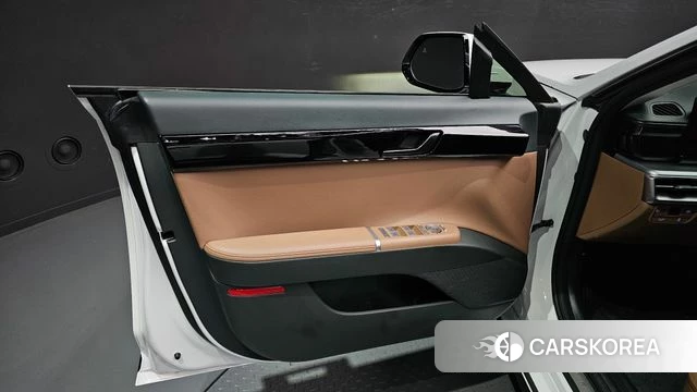 Hyundai Grandeur (GN7) id 4928615 из Кореи 16