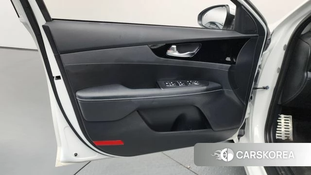 Kia The New K3 2nd generation id 4904972 из Кореи 16
