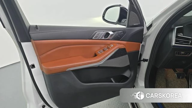 BMW X7 (G07) id 4490237 из Кореи 16