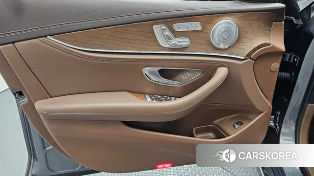 Mercedes-Benz E-Class W213 id 4765109 из Кореи 16
