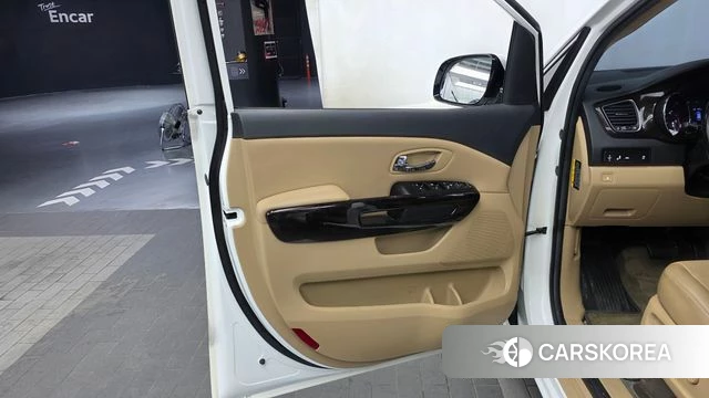 Kia The New Carnival id 4708685 из Кореи 16