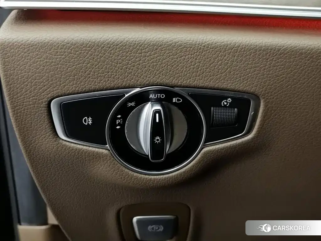 Mercedes-Benz E-Class id 4669499 из Китая 17