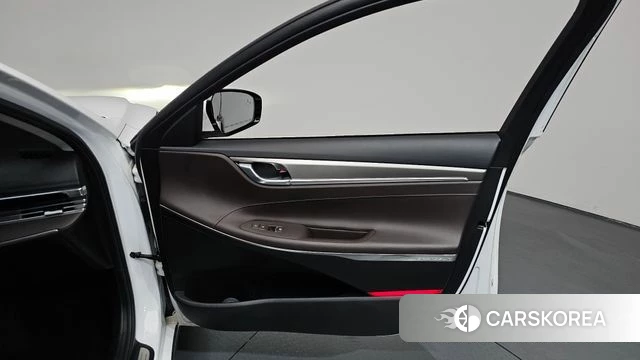 Hyundai The New Grandeur IG id 4310386 из Кореи 16