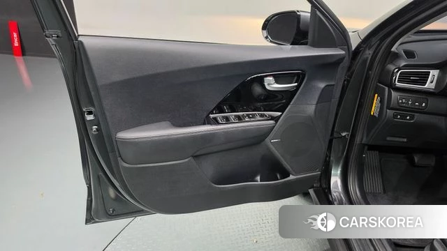 Kia Niro EV id 4683539 из Кореи 16