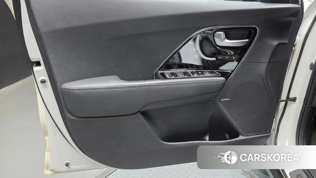 Kia Niro id 4732921 из Кореи 16