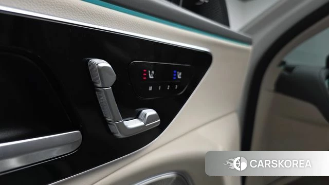 Mercedes-Benz E-Class W214 id 4904586 из Кореи 16