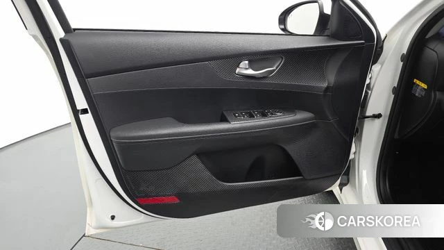 Kia Come New K3 id 4203760 из Кореи 16