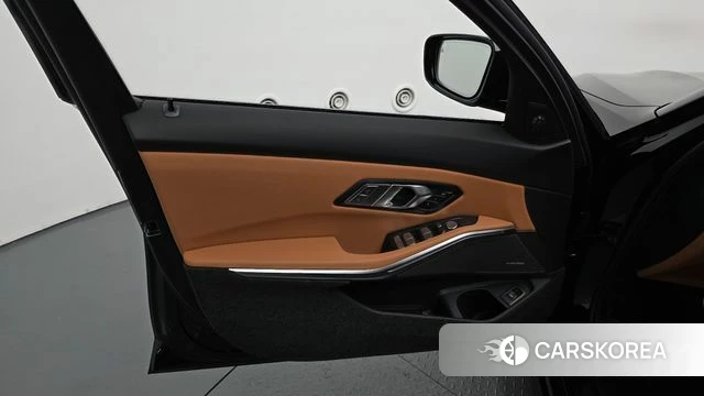 BMW 3 Series (G20) id 4441433 из Кореи 16