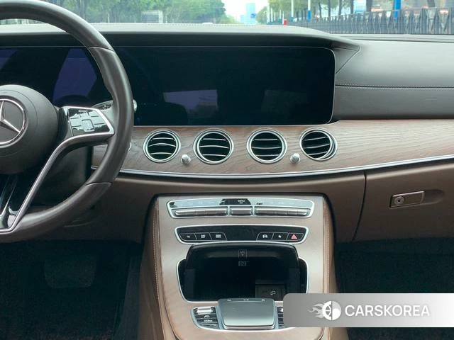 Mercedes-Benz E-class PHEV id 4261074 из Китая 16