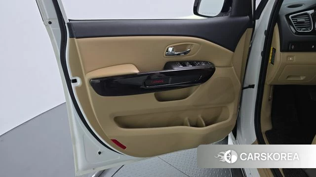 Kia The New Carnival id 4937290 из Кореи 16