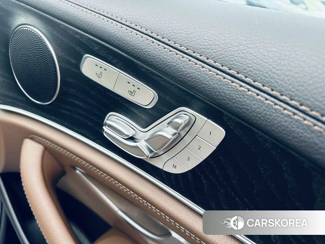Mercedes-Benz E-class id 4256457 из Китая 16