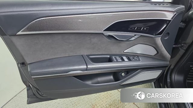 Audi S8 (D5) id 4624816 из Кореи 16