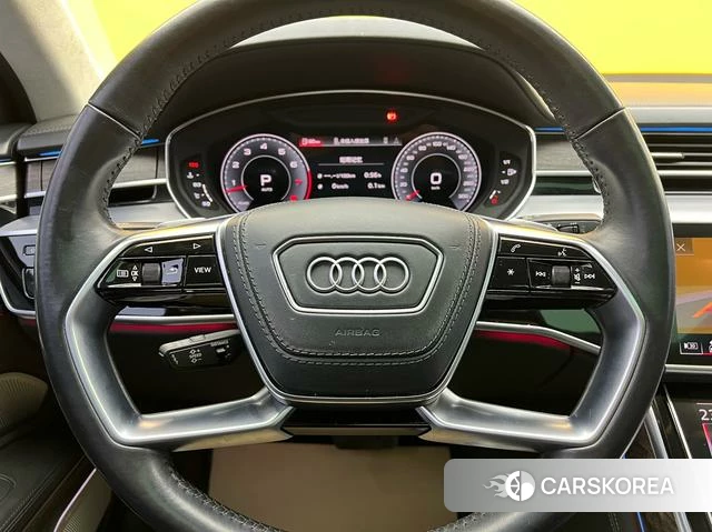 Audi A8 id 4259179 из Китая 16