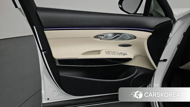 Genesis GV70 id 4612150 из Кореи 16