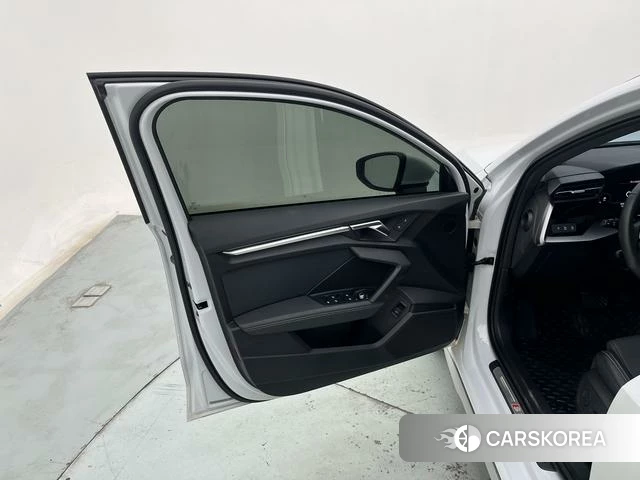 Audi A3 id 4273262 из Китая 16