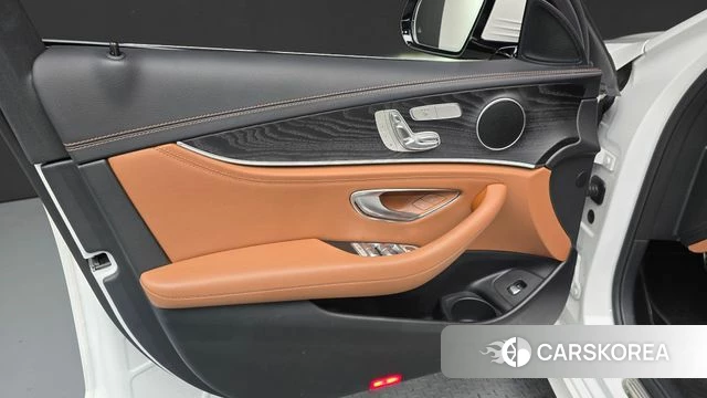 Mercedes-Benz E-Class W213 id 4619350 из Кореи 16