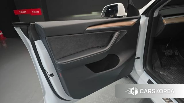 Tesla Model Y id 4533380 из Кореи 16