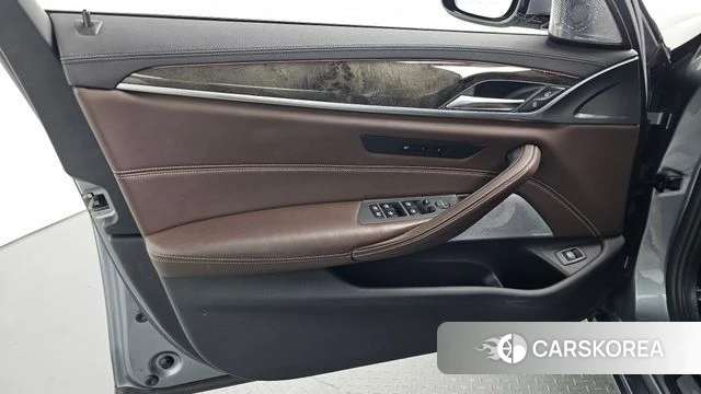 BMW 5 Series (G30) id 4325641 из Кореи 16