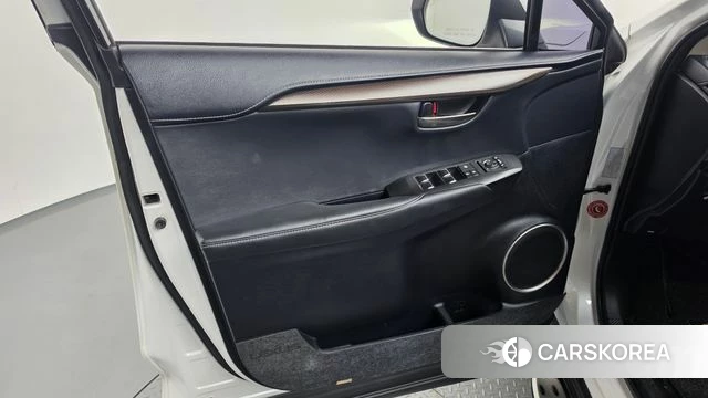 Lexus NX300h id 4742399 из Кореи 16
