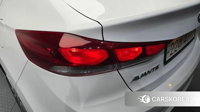 Hyundai Avante AD id 4188725 из Кореи 16