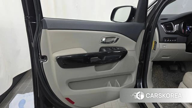 Kia The New Carnival id 4424503 из Кореи 16