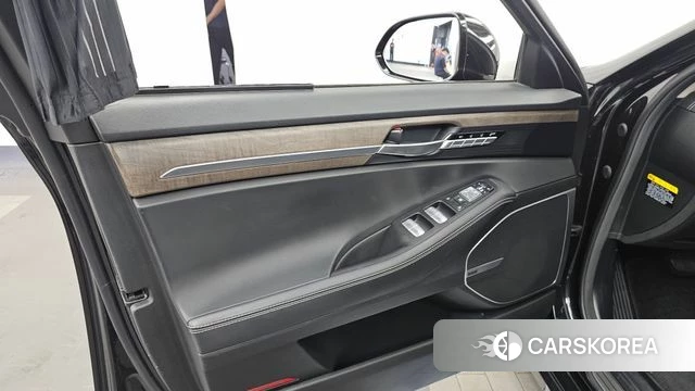 Genesis G90 id 4490692 из Кореи 16
