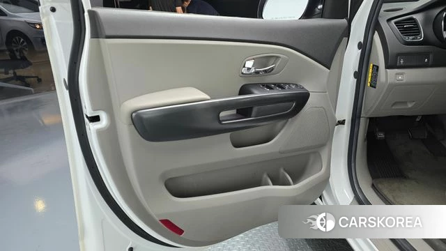 Kia All New Carnival id 4326078 из Кореи 16